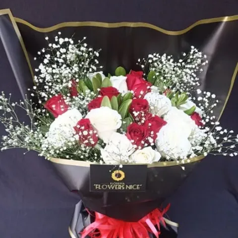 Ramo Grande de Rosas Rojas y blancas