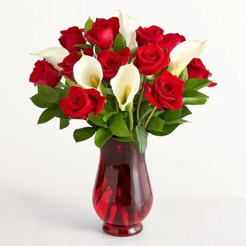 Ramo de Rosas rojas y Cartuchos